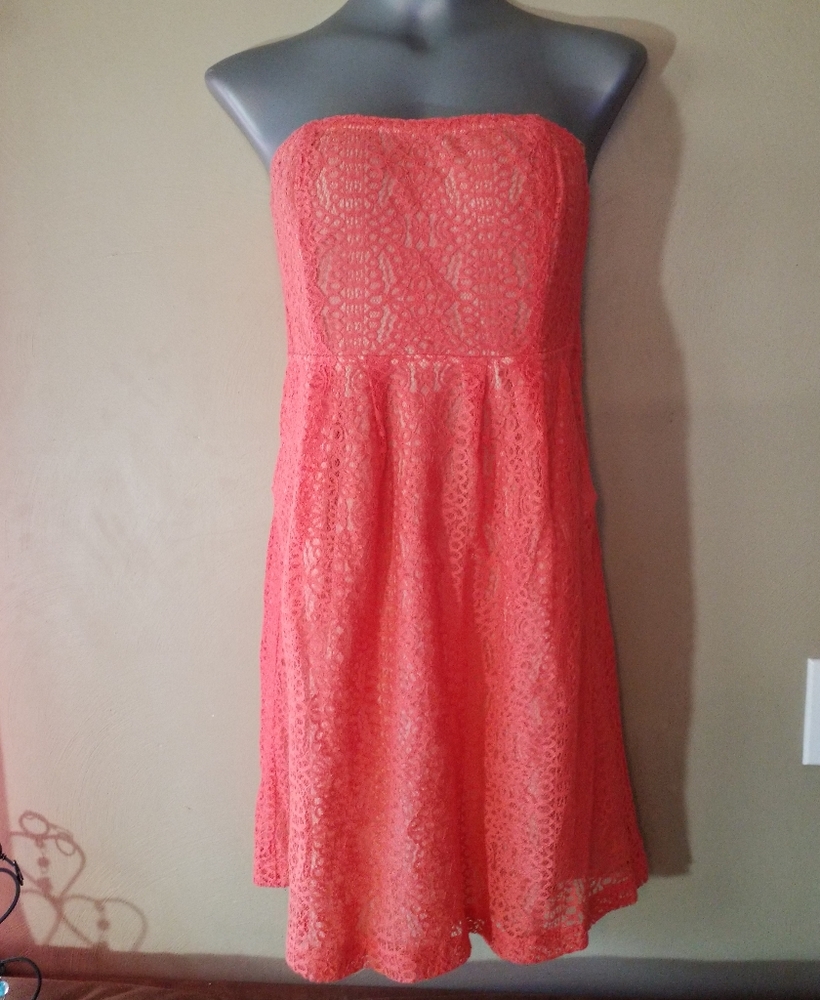 Fossil Strapless Coral Lace Mini Dress